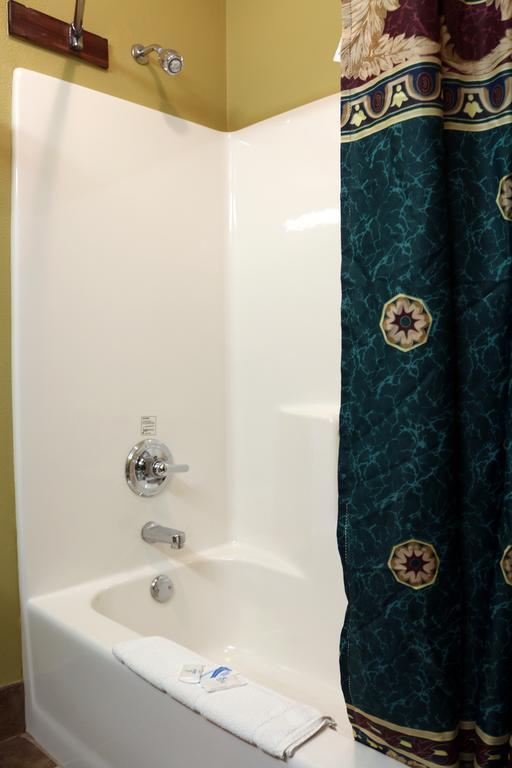Hometown Inn & Suites Schererville Buitenkant foto